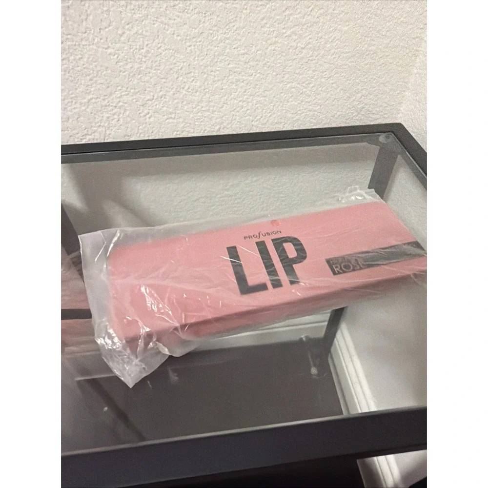 Profusion Lip High Pigmented Matte Lipstick 8 Colors Rose‎ Pink, Red, Colors NIB